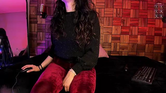 veronicafalcon online show from 12.23.24