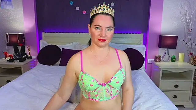 Snapshot of HotMilfMargo chatting on 03.16.26 HotMilfMargo online show from 03.16.26