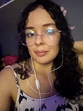 Snapshot of NinaSweet2 chatting on 02.20.25 NinaSweet2 online show from 02.20.25