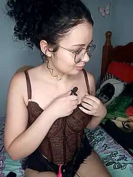 Snapshot of NinaSweet2 chatting on 01.13.26 NinaSweet2 online show from 01.13.26