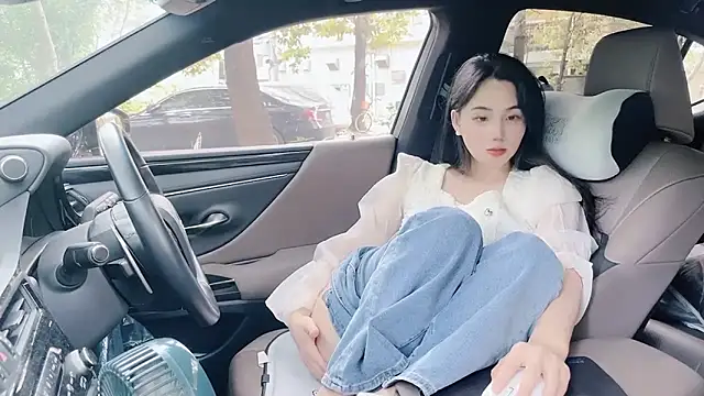 Snapshot of orla2021 chatting on 12.10.24 orla2021 online show from 12.10.24