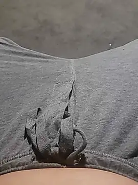 Snapshot of Horny4oldermen93 chatting on 02.15.26 Horny4oldermen93 online show from 02.15.26