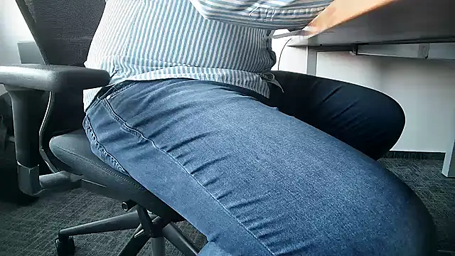 69bezfleku online show from 10.28.25