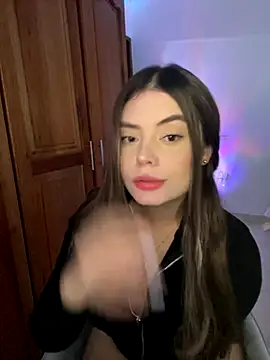 Snapshot of Miss_valeriaa chatting on 10.30.25 Miss valeriaa online show from 10.30.25