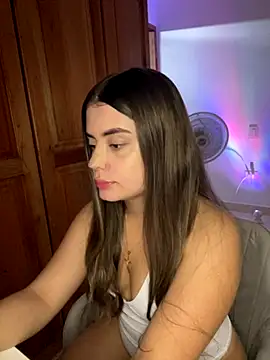 Snapshot of Miss_valeriaa chatting on 11.20.25 Miss valeriaa online show from 11.20.25