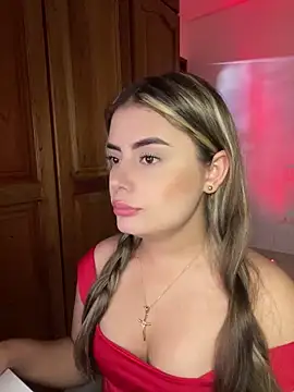 Snapshot of Miss_valeriaa chatting on 12.17.25 Miss valeriaa online show from 12.17.25