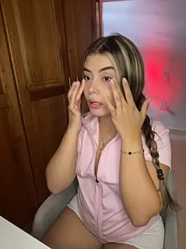 Snapshot of Miss_valeriaa chatting on 01.18.26 Miss valeriaa online show from 01.18.26