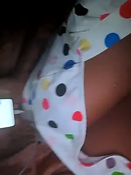 Snapshot of Galcraze chatting on 03.21.25 Galcraze online show from 03.21.25