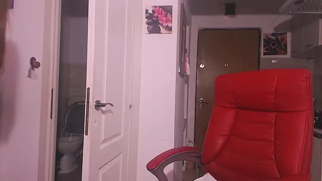 Snapshot of simyhvn chatting on 10.31.25 simyhvn online show from 10.31.25