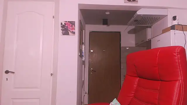 Snapshot of simyhvn chatting on 12.22.25 simyhvn online show from 12.22.25