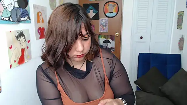 soynanabela28 online show from 02.13.26