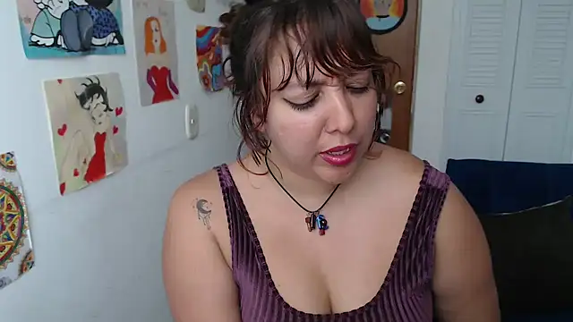 soynanabela28 online show from 04.29.26