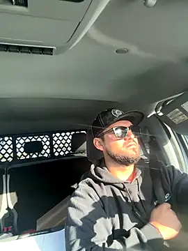 Snapshot of Ozzy420_ chatting on 12.01.25 Ozzy420 online show from 12.01.25