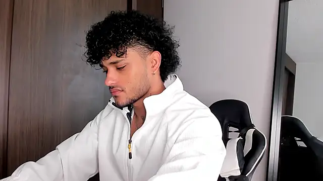 Alessandro Vanni online show from 01.06.25