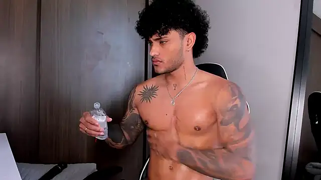 Alessandro Vanni online show from 01.14.25