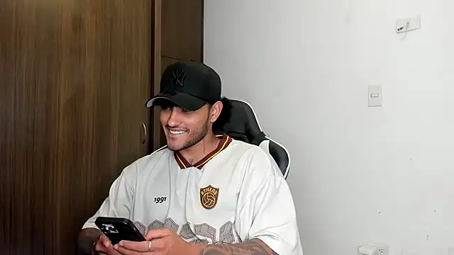 Alessandro Vanni online show from 01.20.25