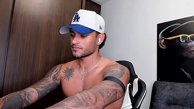 Alessandro Vanni online show from 03.12.25