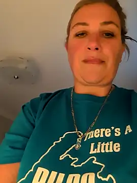 Snapshot of Canadian_BBW chatting on 09.16.25 Canadian BBW online show from 09.16.25