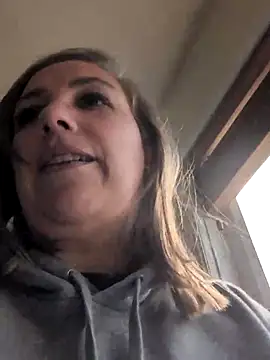 Canadian BBW online show from 02.25.26