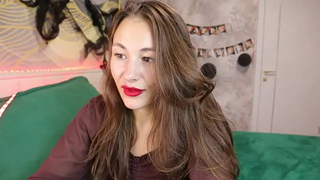 sunny girl4 online show from 10.25.25