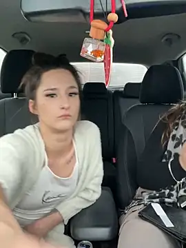 joanaelaa online show from 01.30.25