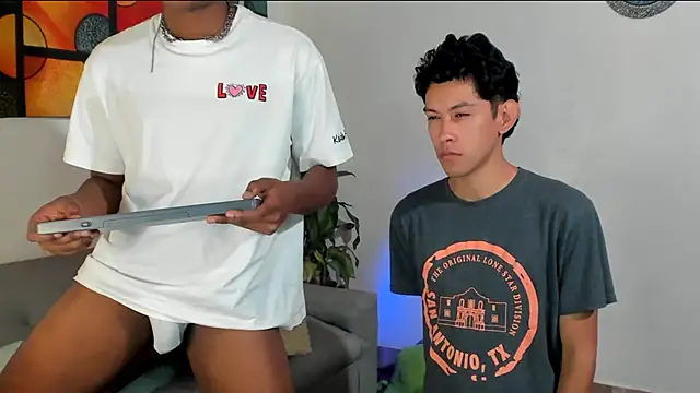 Snapshot of CrissBrownxxx chatting on 09.13.25 CrissBrownxxx online show from 09.13.25