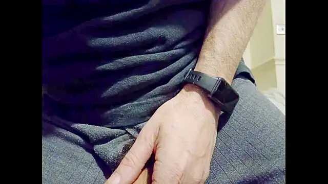 hairyuncut00 online show from 11.24.25