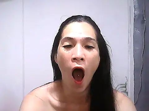 Snapshot of BigDickTrans chatting on 06.27.26 BigDickTrans online show from 06.27.26