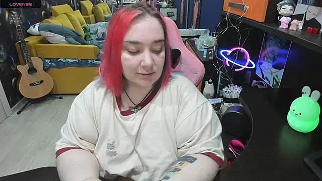 Softie Sofy online show from 03.11.25