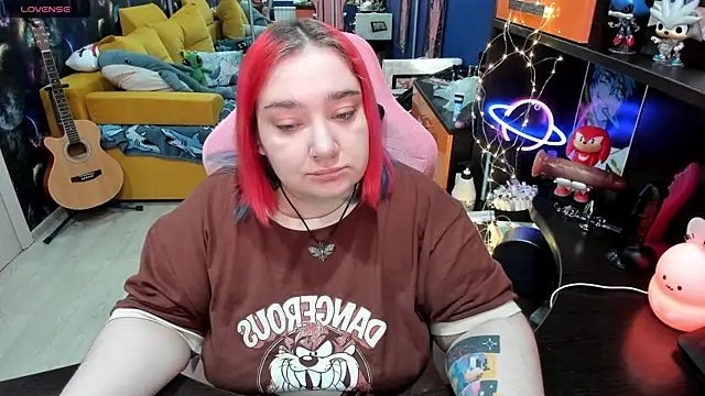 Softie Sofy online show from 03.12.25