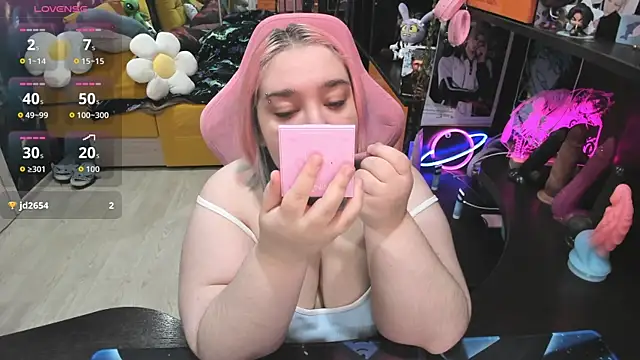 Softie Sofy online show from 04.22.26