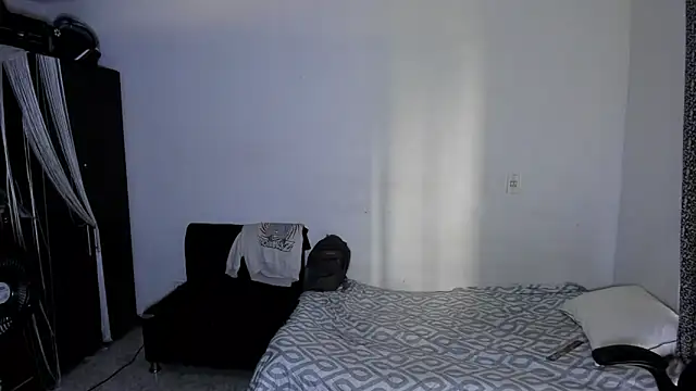 Snapshot of ares_sexxx chatting on 06.14.26 ares sexxx online show from 06.14.26