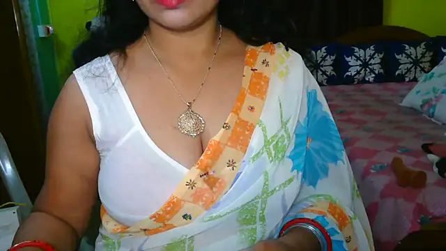 Snapshot of Anushka_21 chatting on 12.29.24 Anushka 21 online show from 12.29.24