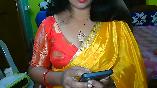 Snapshot of Anushka_21 chatting on 12.31.24 Anushka 21 online show from 12.31.24