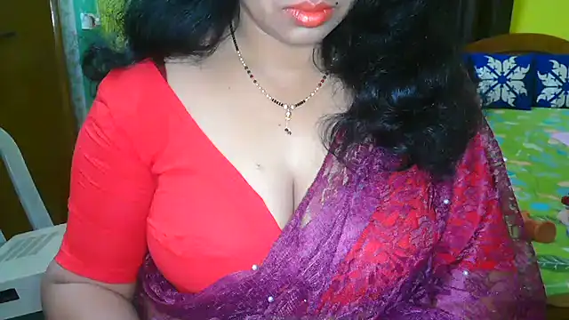 Snapshot of Anushka_21 chatting on 03.09.25 Anushka 21 online show from 03.09.25