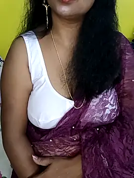 Snapshot of Anushka_21 chatting on 09.14.25 Anushka 21 online show from 09.14.25