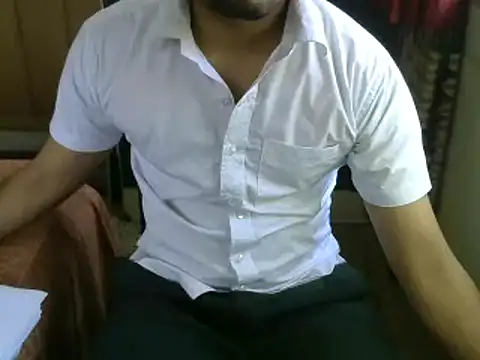 Snapshot of aloneboy1996 chatting on 02.13.25 aloneboy1996 online show from 02.13.25