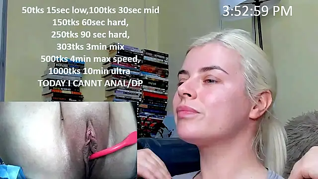 Snapshot of queenofthenighttt chatting on 01.10.26 queenofthenighttt online show from 01.10.26