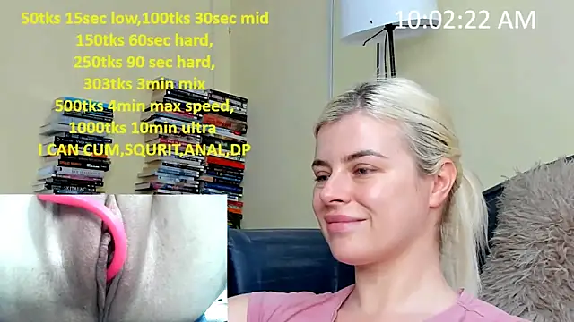 Snapshot of queenofthenighttt chatting on 03.10.26 queenofthenighttt online show from 03.10.26