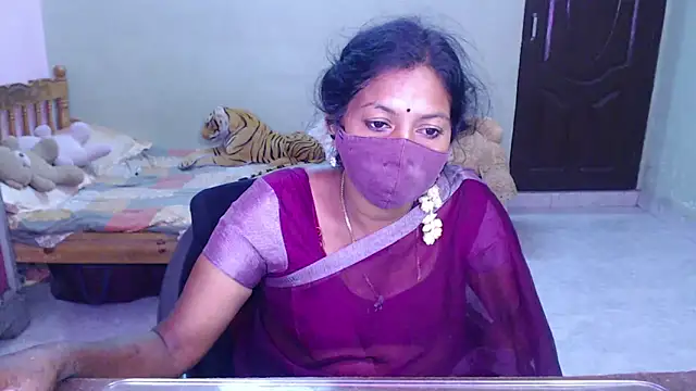 Snapshot of Novapol chatting on 07.05.26 Novapol online show from 07.05.26