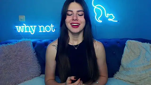 ViollinaLove online show from 02.14.25