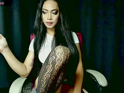 Snapshot of XXsexylongcockXX chatting on 12.19.25 XXsexylongcockXX online show from 12.19.25