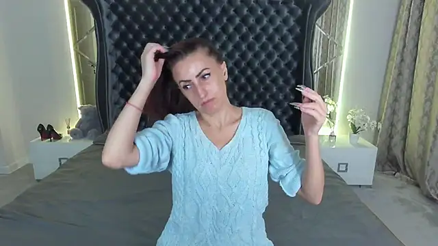 Rebecca Diamond online show from 10.28.25