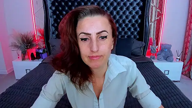 Snapshot of Rebecca_Diamond chatting on 05.11.26 Rebecca Diamond online show from 05.11.26
