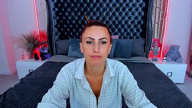 Rebecca Diamond online show from 07.10.26