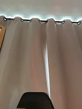 curchez  online show from 11.21.25