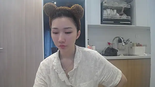 Snapshot of Asiagirll chatting on 06.29.26 Asiagirll online show from 06.29.26