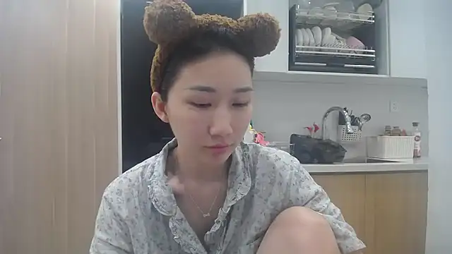 Snapshot of Asiagirll chatting on 07.06.26 Asiagirll online show from 07.06.26
