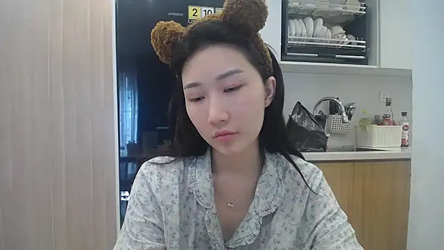 Snapshot of Asiagirll chatting on 07.07.26 Asiagirll online show from 07.07.26