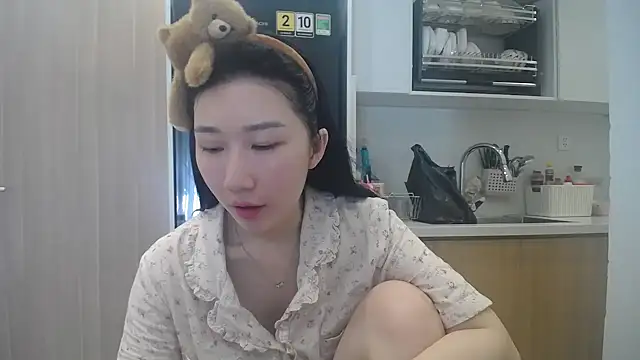 Snapshot of Asiagirll chatting on 07.14.26 Asiagirll online show from 07.14.26